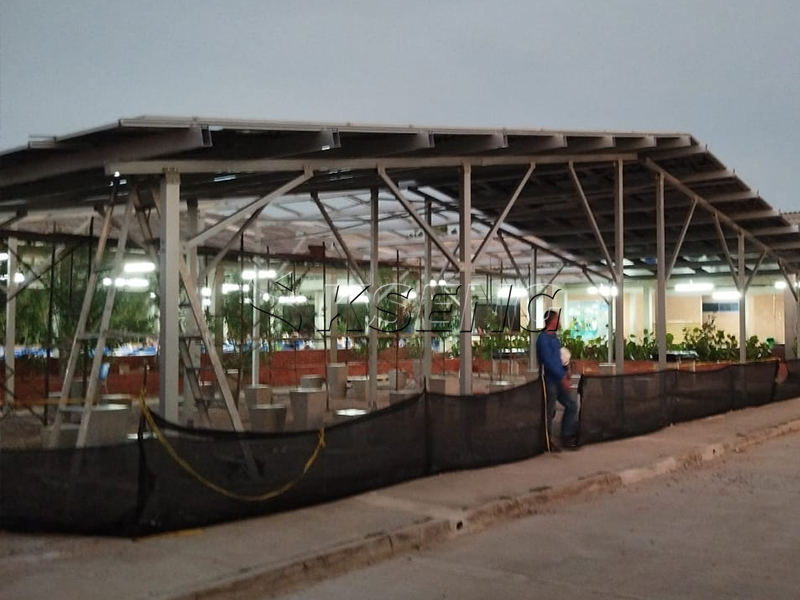 Solar Carport Structure in Colombia Zonne-carportstructuur in Colombia
