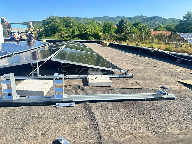 Solar Ballast Installation in Montenegro Installeren-Kseng-Solar-Ballast-montagesysteem-op-beton-platdak-in-Montenegro