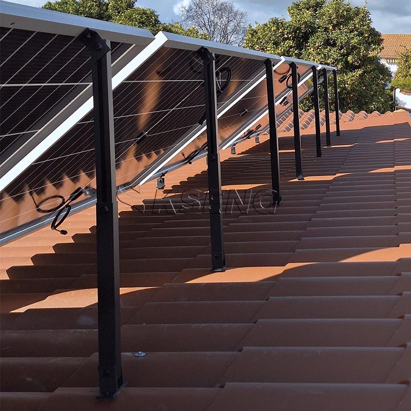 kseng-zwart-verstelbare-zonnebeugels-portugal-dakbeugel-installatie