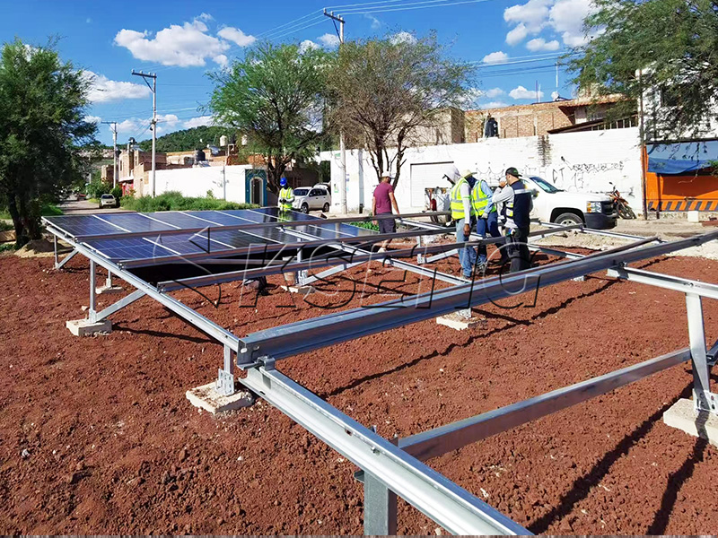betonnen fundering zonne-installatie