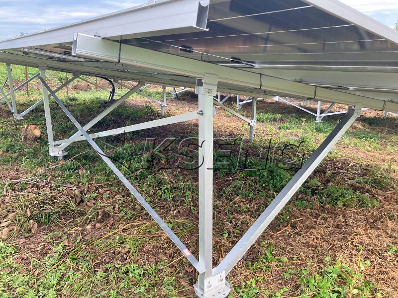 Kseng-inland-grond-zonne-montagesysteem-met-HDG-coating